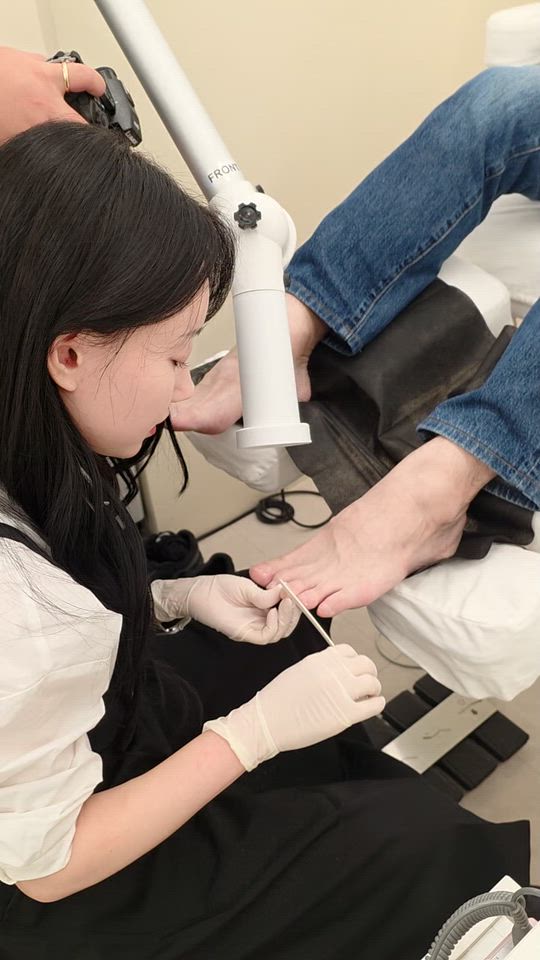 走訪 Forsy Nail Hifuss 林蔭大道店 ✨ 首爾流行美甲與專業足部保養